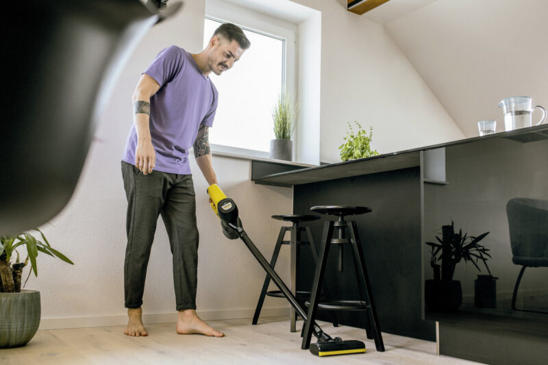 Karcher VC 4 Cordless Myhome Şarjlı Dikey Süpürge - Görsel 5